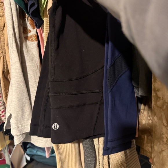 Closet Clean Out - Picture 7 of 15